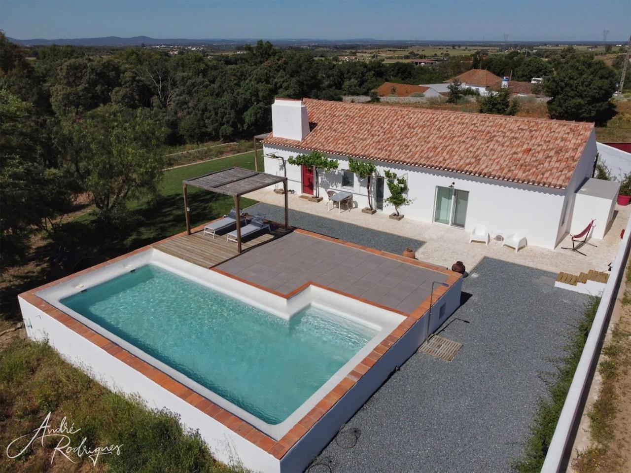The Red Door Bed and Breakfast Estremoz Exteriör bild